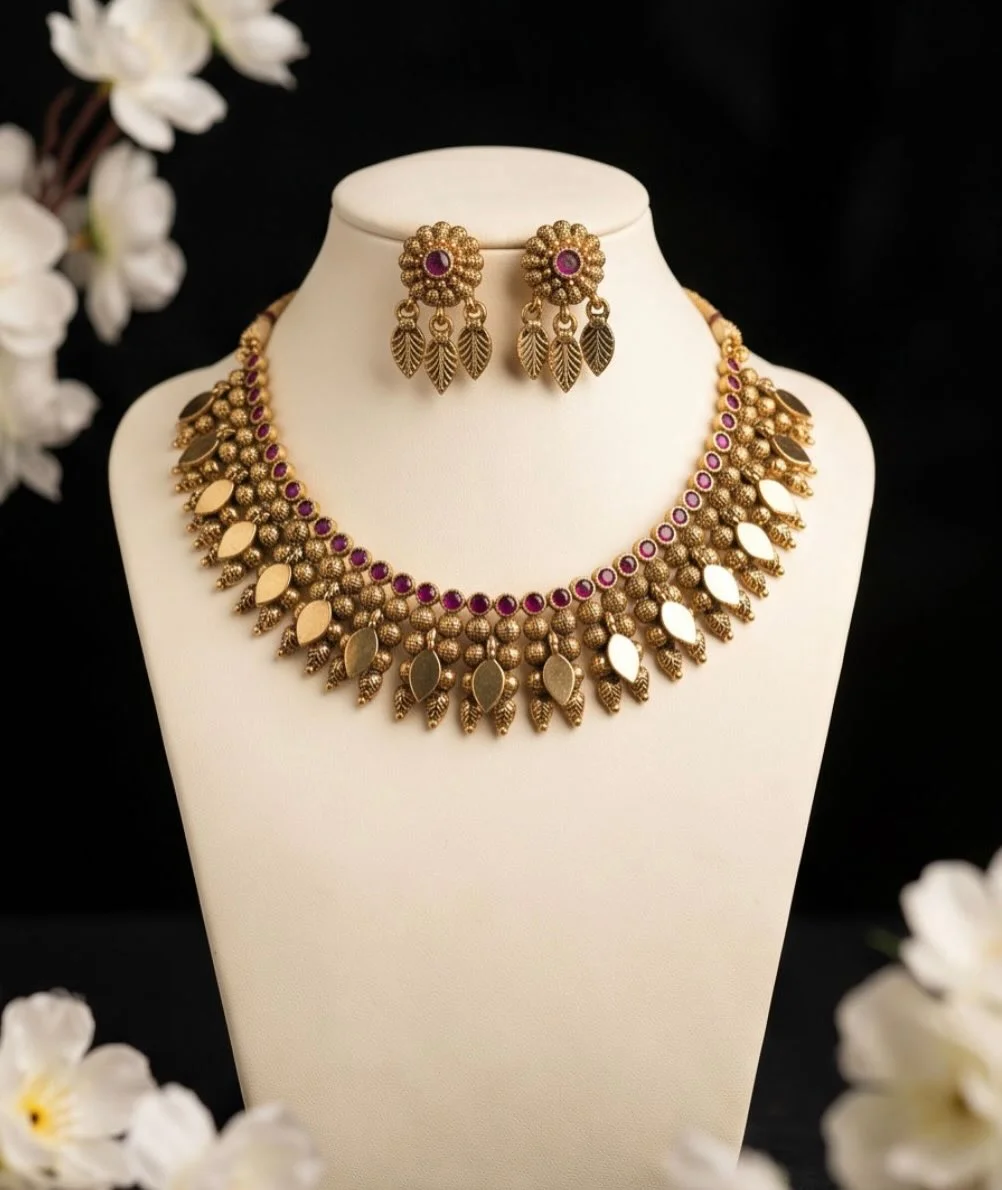 2 Piece Chocker Set With Earrings view 3