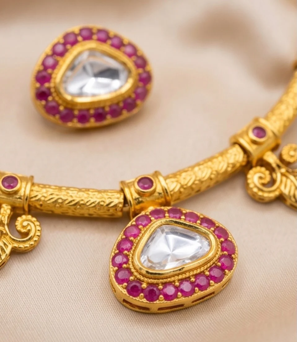 VRN24 Matte Finish Kundan Meenakari Necklace alternate view